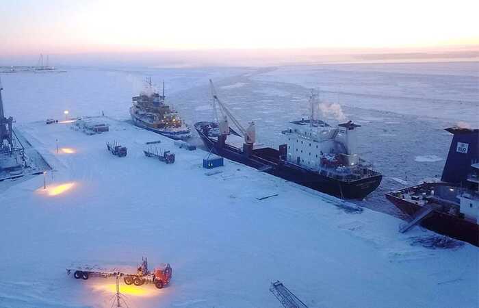 Частина LNG-танкерів для російського "Новатеку" втратили реєстрацію у Панамі