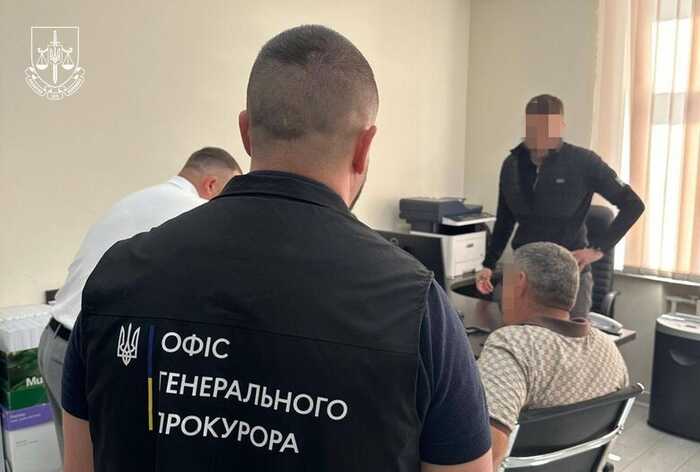 Начальника ГУ ДСНС у Вінницькій області підозрюють у примусовій праці рятувальників