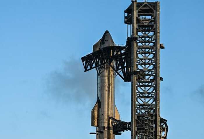Starship Маска успішно пройшла десяте випробування після серії невдач